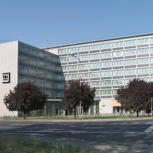 4* Отель Nh Frankfurt Niederrad