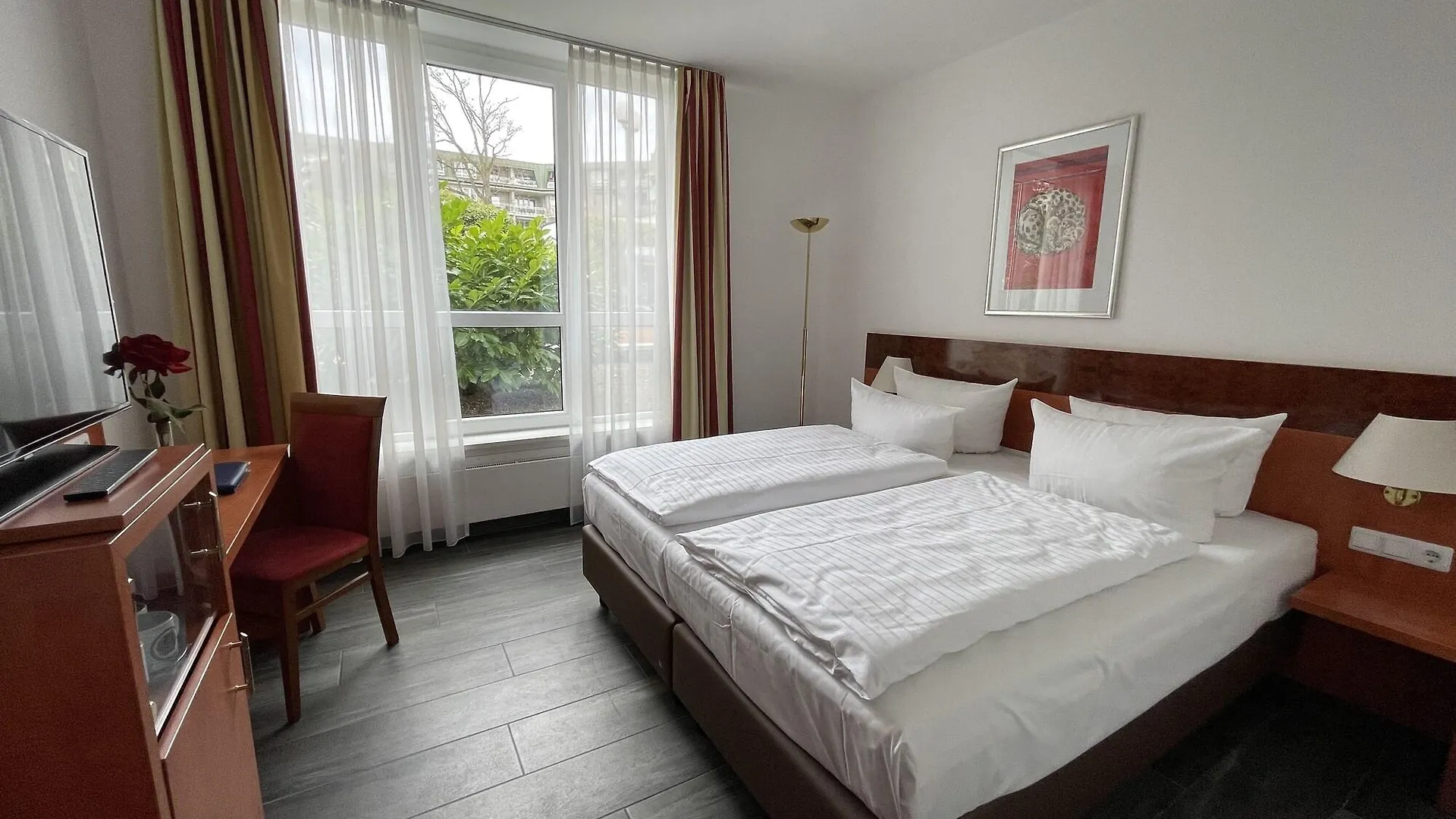 Alexander Am Zoo Hotel Frankfurt am Main 4*,  Germany